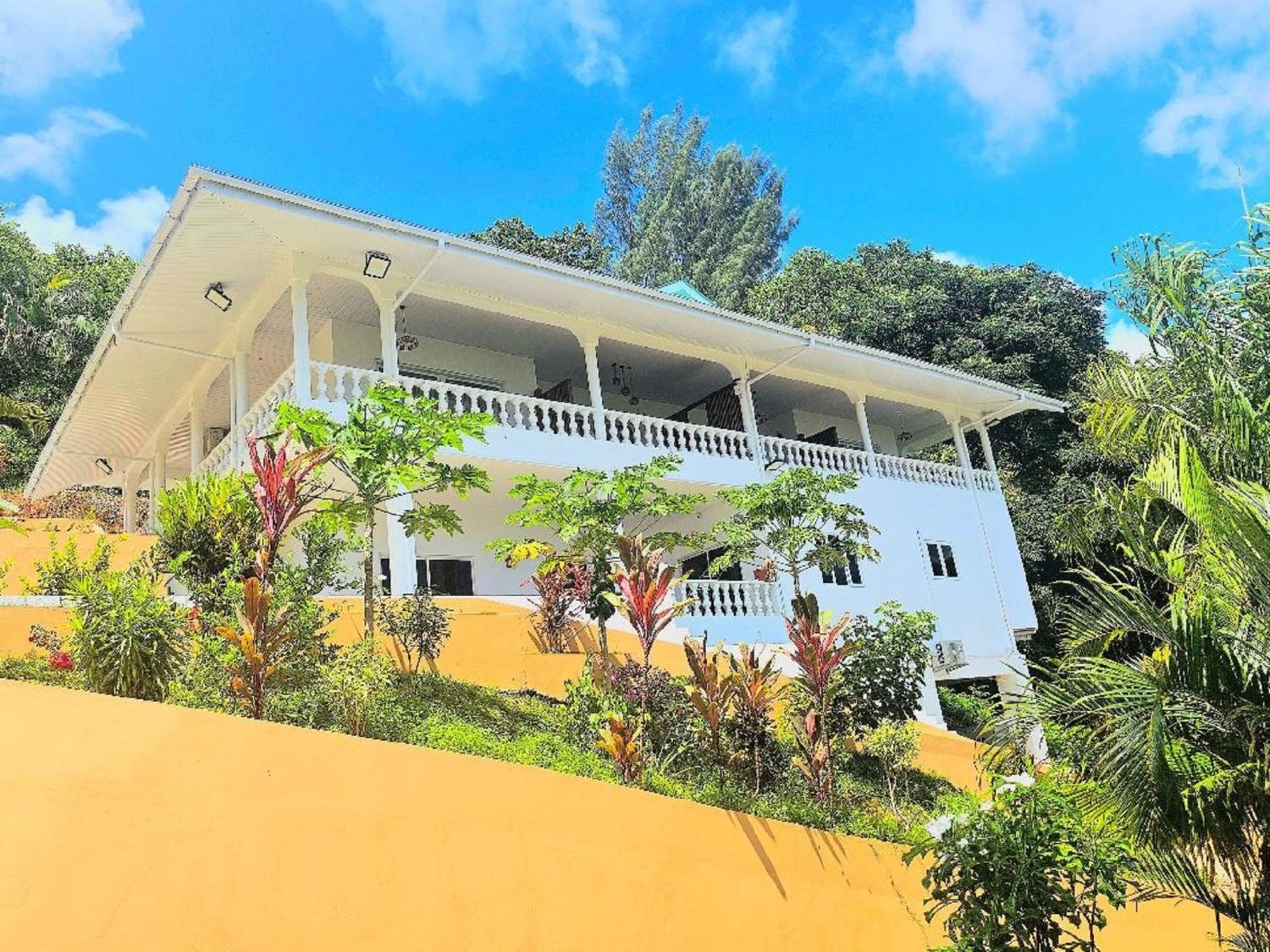 Au Lever Du Soleil Guest House Sea View Au Cap 외부 사진