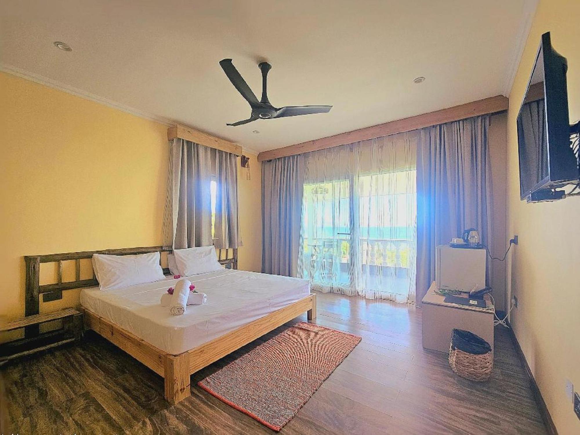 Au Lever Du Soleil Guest House Sea View Au Cap 외부 사진